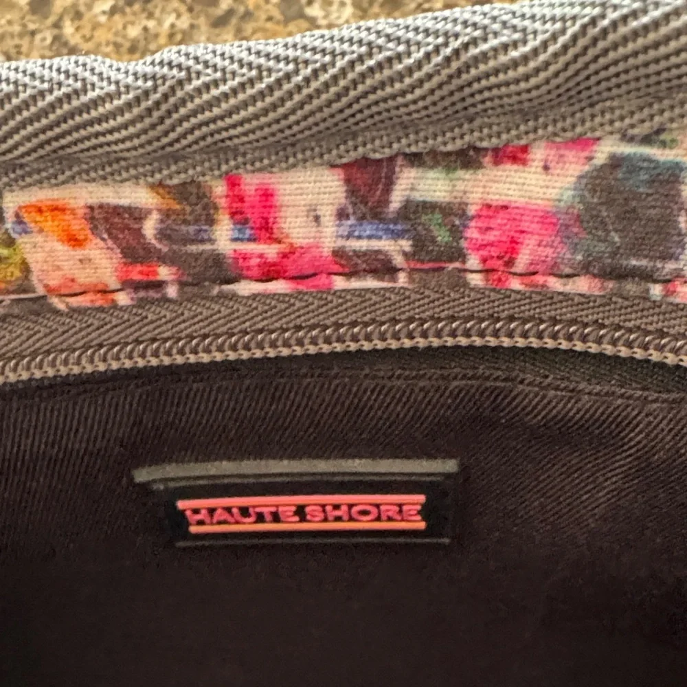 Like NEW Haute Shore Stylish Multicolor Print Women's Bag w/2 straps